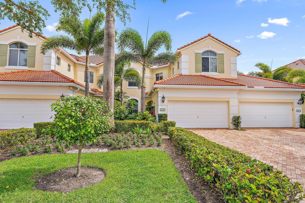 Photo of 125 Palm Bay Terrace #B, Palm Beach Gardens, FL 33418 (MLS # R10911681)