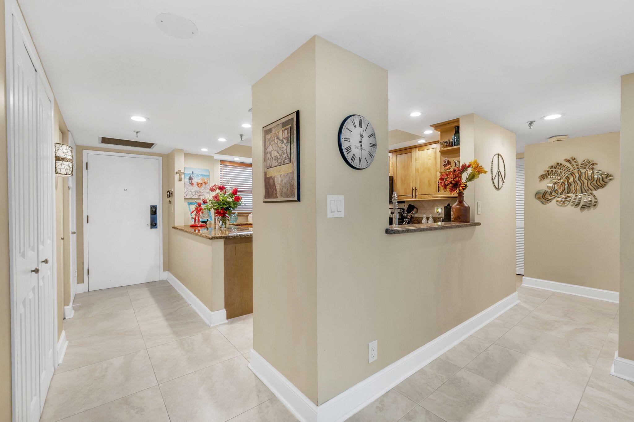 2900 NE 14th St Causeway 203