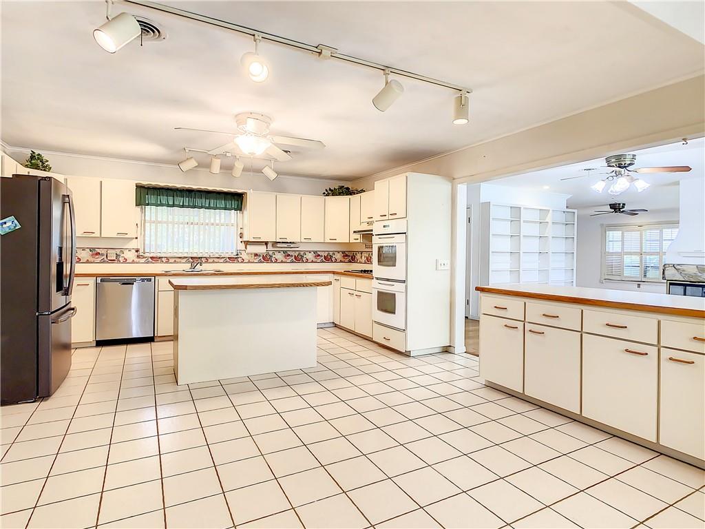 Grove Estates - Residential