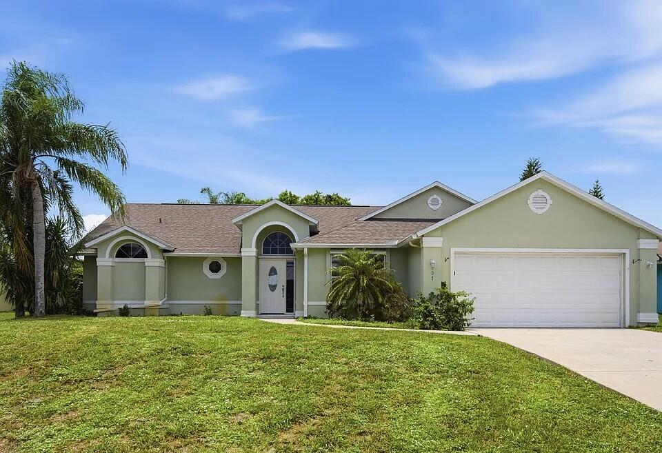 Photo of 107 Keystone Drive, Sebastian, FL 32958 (MLS # B26078357)