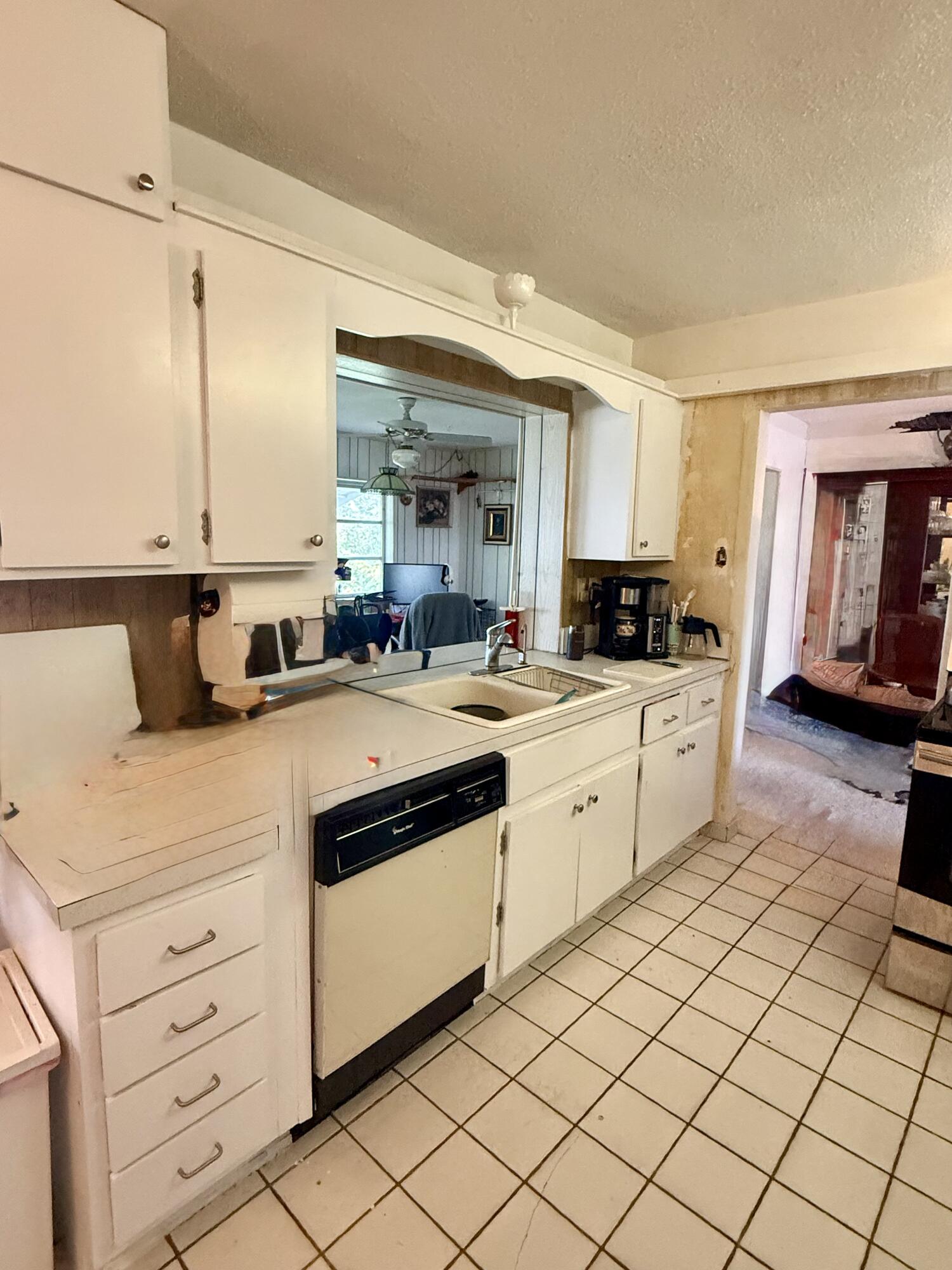 8419 NW 59th Street