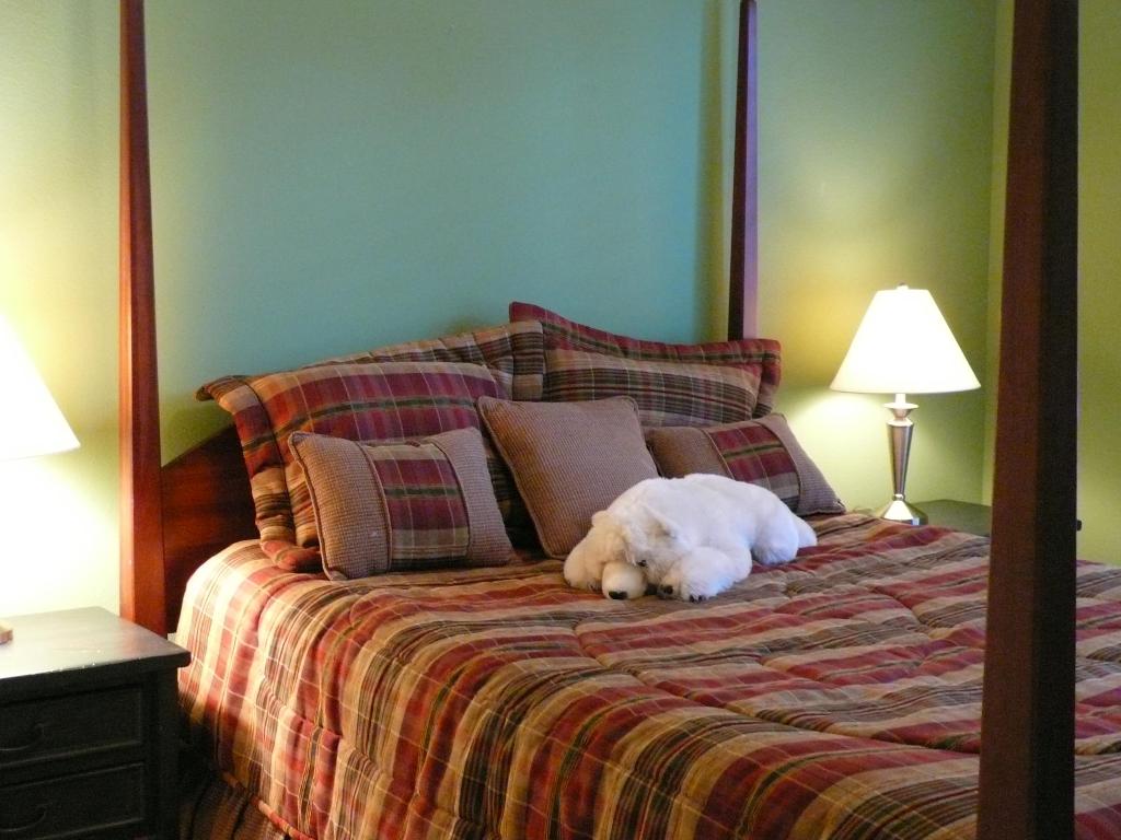 Clubside - Residential Lease