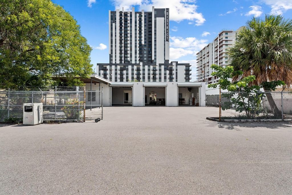 Photo of 804810 NE 4th Avenue #804, 805 &amp; 810, Fort Lauderdale, FL 33304 (MLS # F10500865)