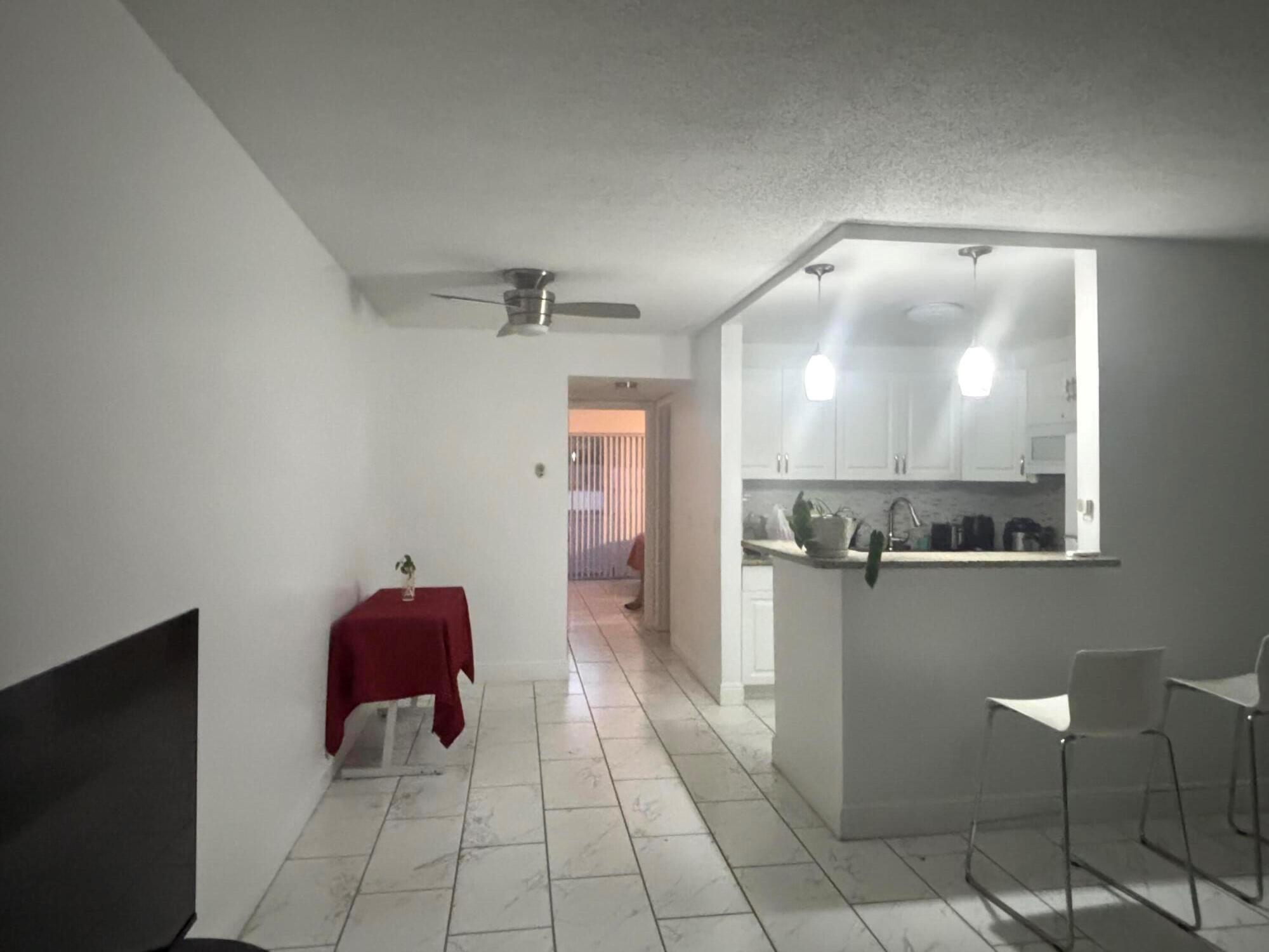 CAMBRIDGE CONDO - Residential