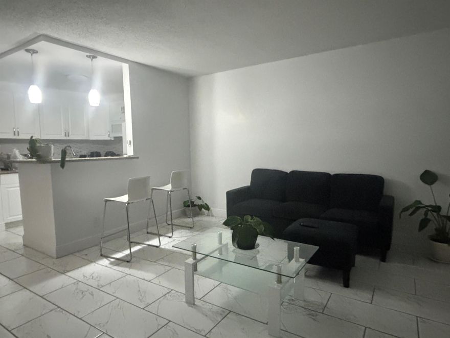 FANTASTIC ONE BEDROOM, ONE BATHROOM ON THE FIRST FLOOR. BRIGHT UNIT WITH CERAMIC FLOORS FULLY RENOVATED. COME AND ENJOY ALL THE AMENITIES SUCH AS 12 SWIMMING POOLS, TENNIS COURTS, BOATING, CLUBHOUSE WITH TERRTIFIC SHOWS. JUST 15 MINUTES FROM THE WEST PALM BEACH AIRPORT. DO NOT MISS THIE GREAT OPPORTUNITY TO LIVE IN SUCH AN ACTIVE 55 PLUS COMMUNITY.