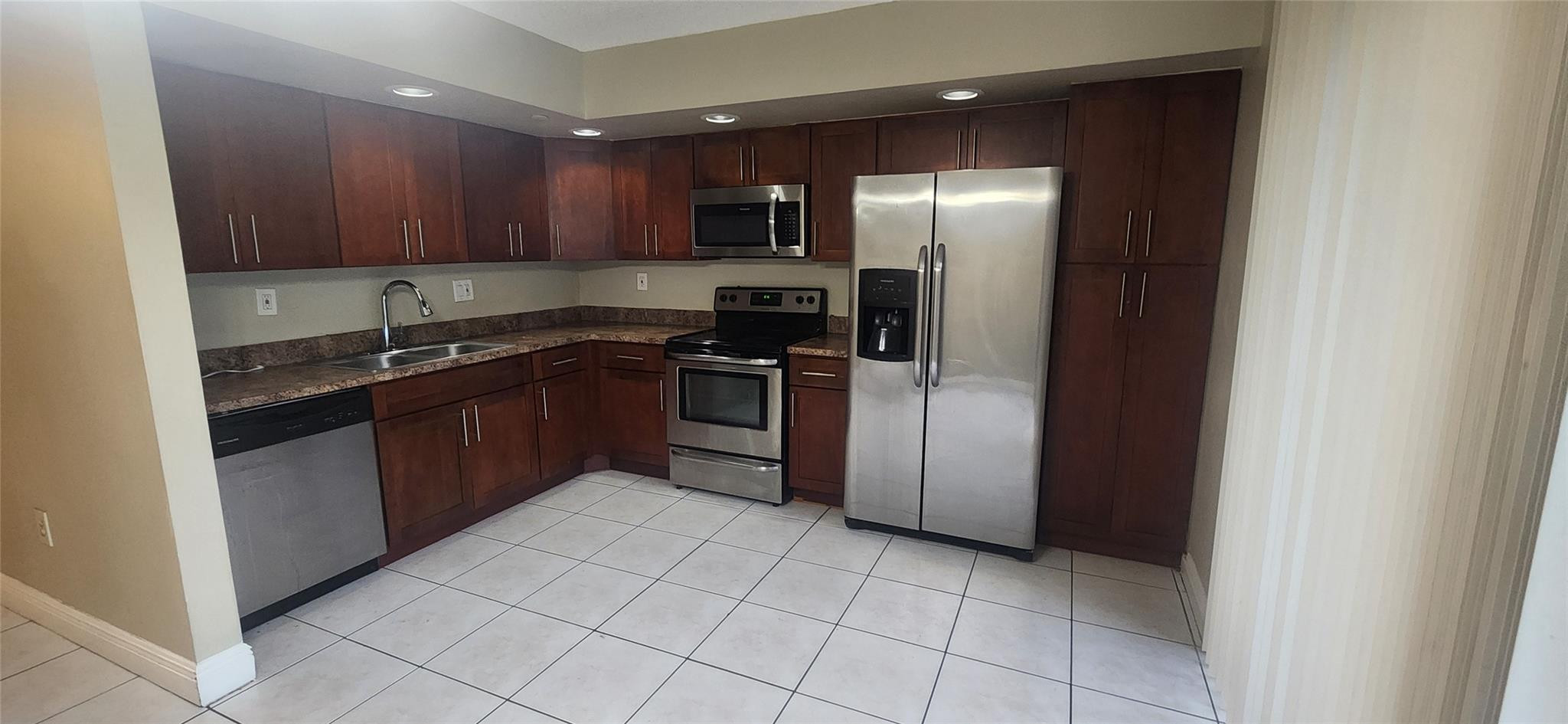 Horizons West Condo - Residential