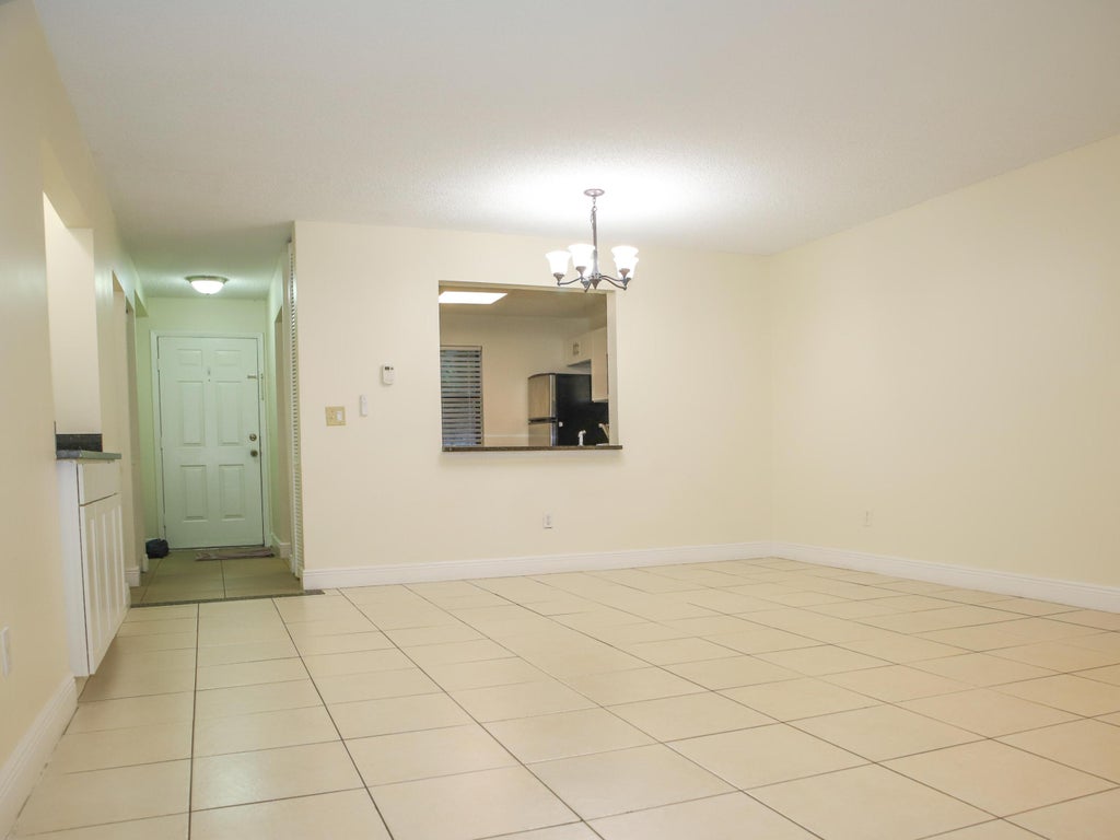 Photo of 2007 W LAKEVIEW Drive W, Royal Palm Beach, FL 33411 (MLS # B26077865)