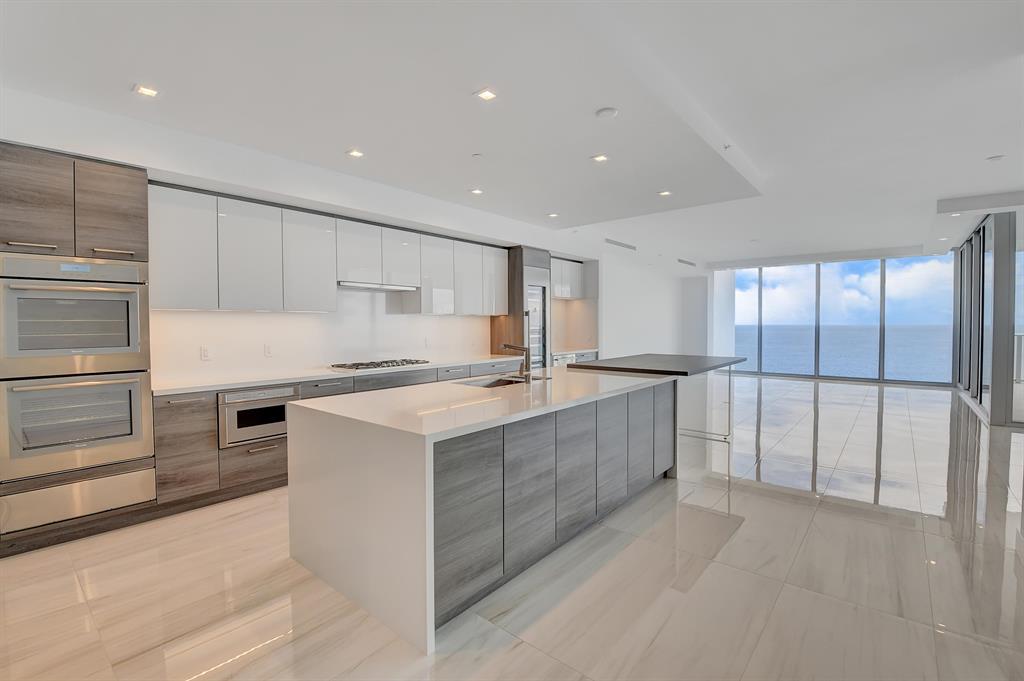 5000 NORTH OCEAN - Residential