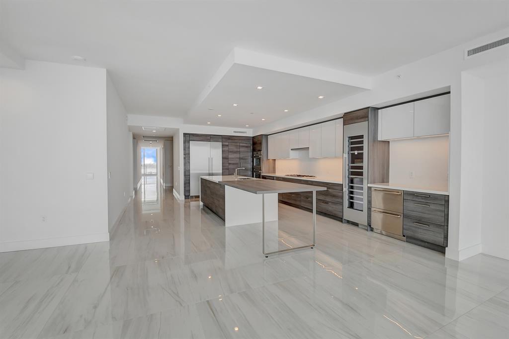 5000 NORTH OCEAN - Residential