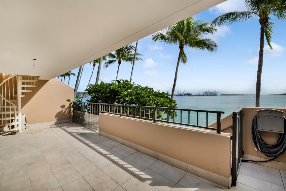 Brickell Key One - Residential