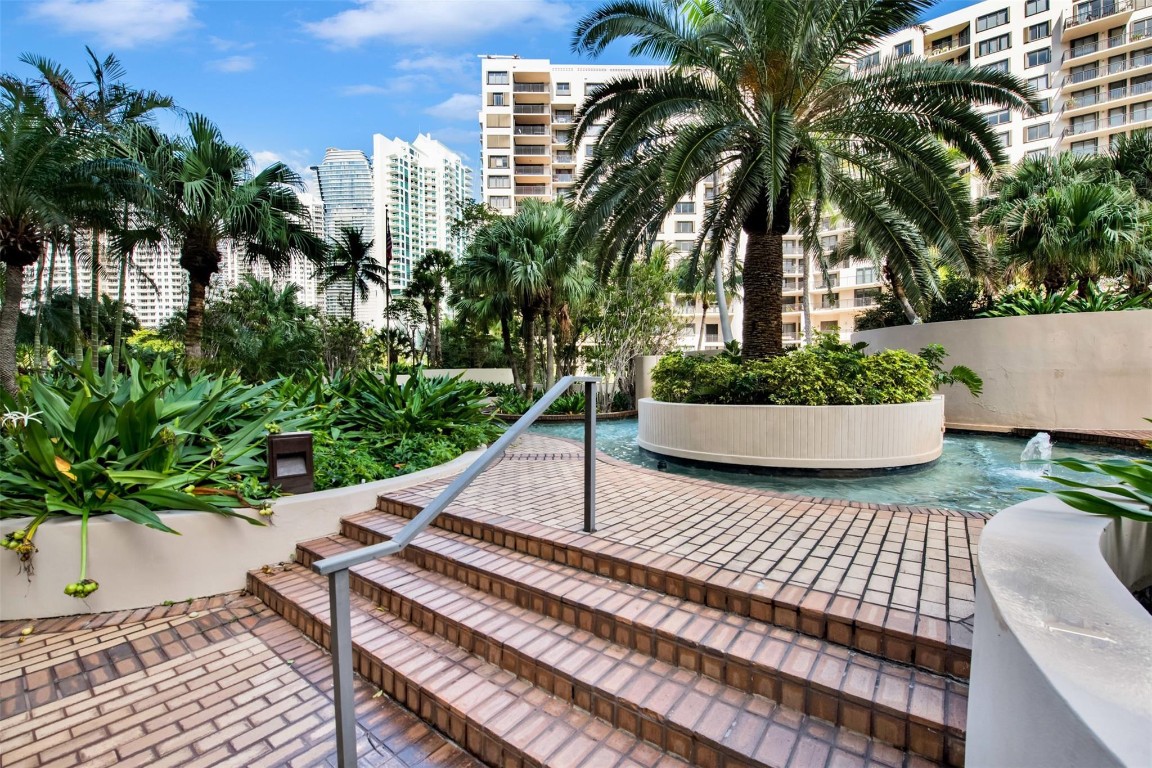 Brickell Key One - Residential