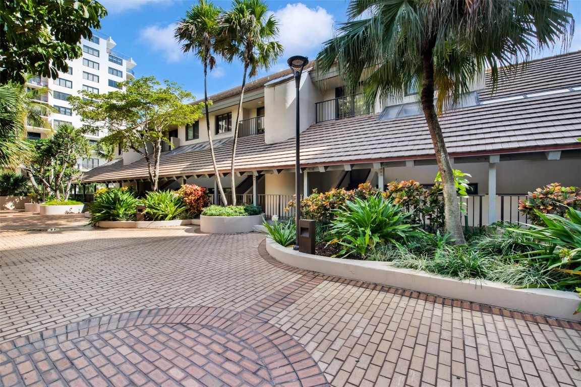 Brickell Key One - Residential