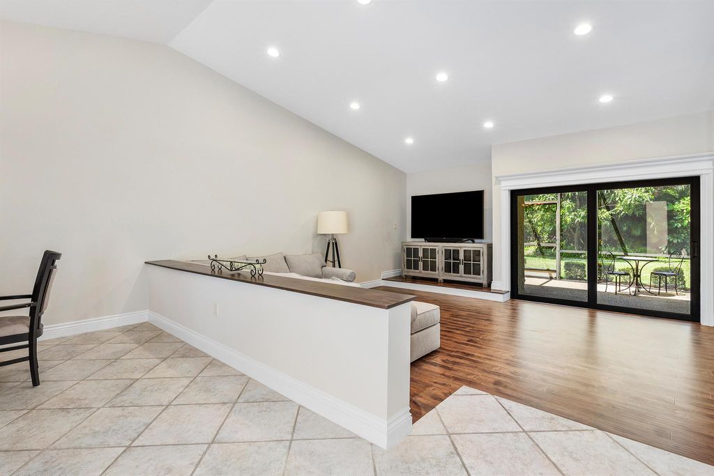 Photo of 23241 Boca Club Colony Circle, Boca Raton, FL 33433 (MLS # R11081388)