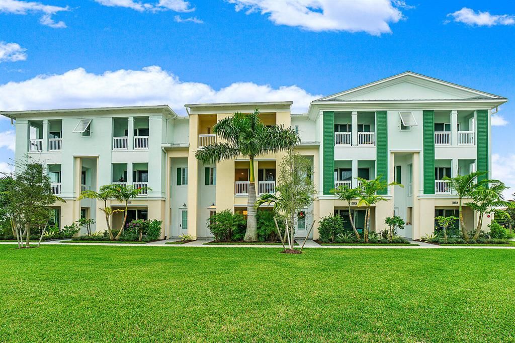 Photo of 4122 Faraday Way, Palm Beach Gardens, FL 33418 (MLS # R10776308)