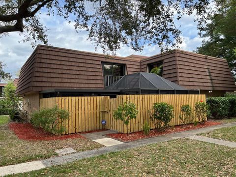 2410 24th Lane Palm Beach Gardens FL 33418