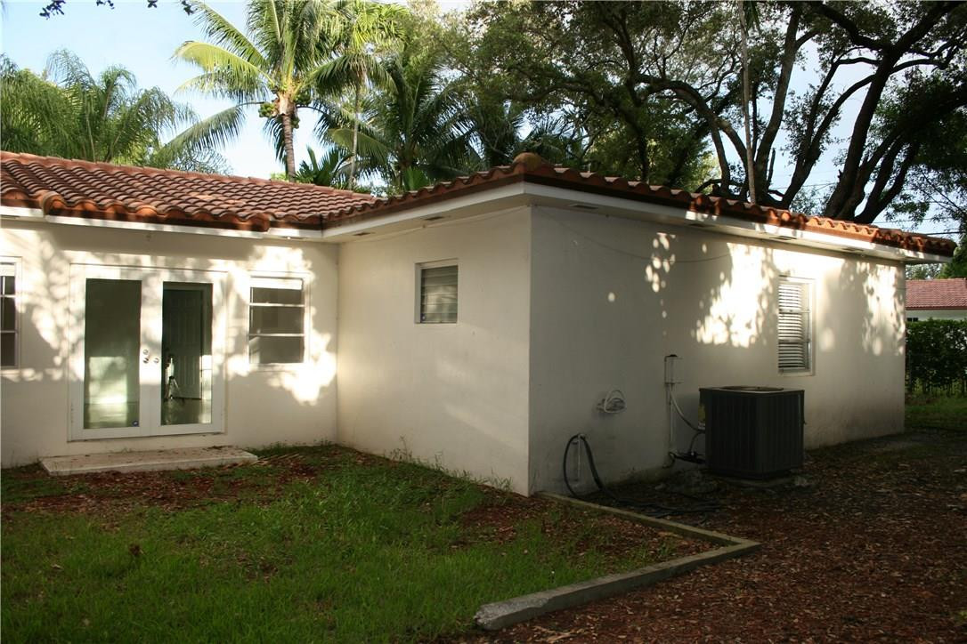 Bay Lure - Residential