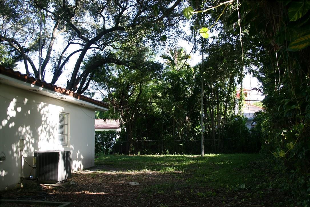 Bay Lure - Residential