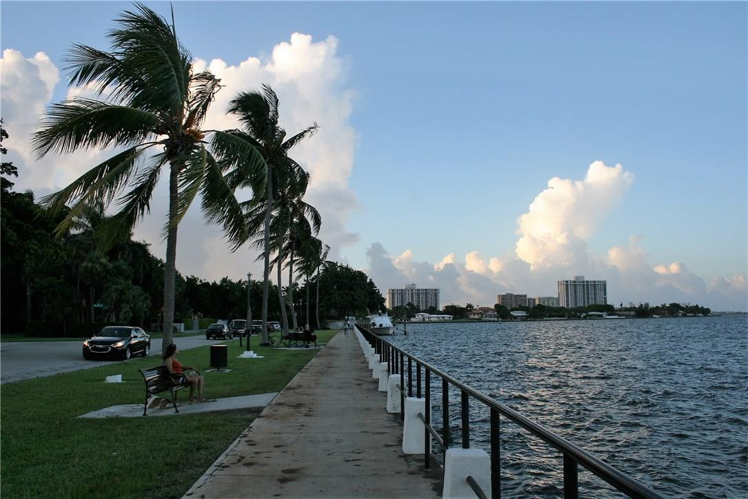Bay Lure - Residential