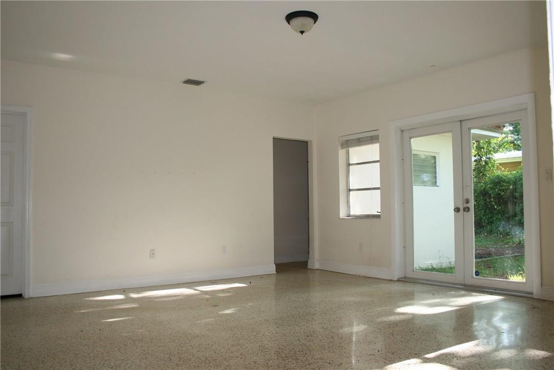 Bay Lure - Residential