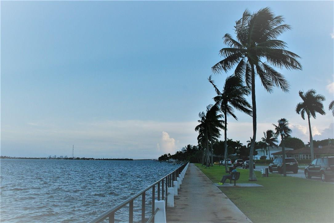 Bay Lure - Residential