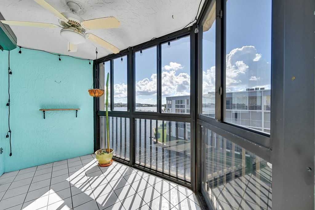 Photo of 896 N Federal Highway #431, Lantana, FL 33462 (MLS # R11135233)