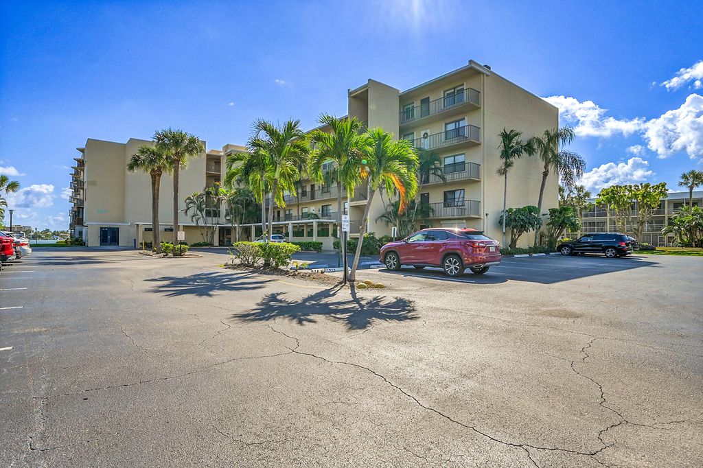 Photo of 896 N Federal Highway #431, Lantana, FL 33462 (MLS # R11135233)