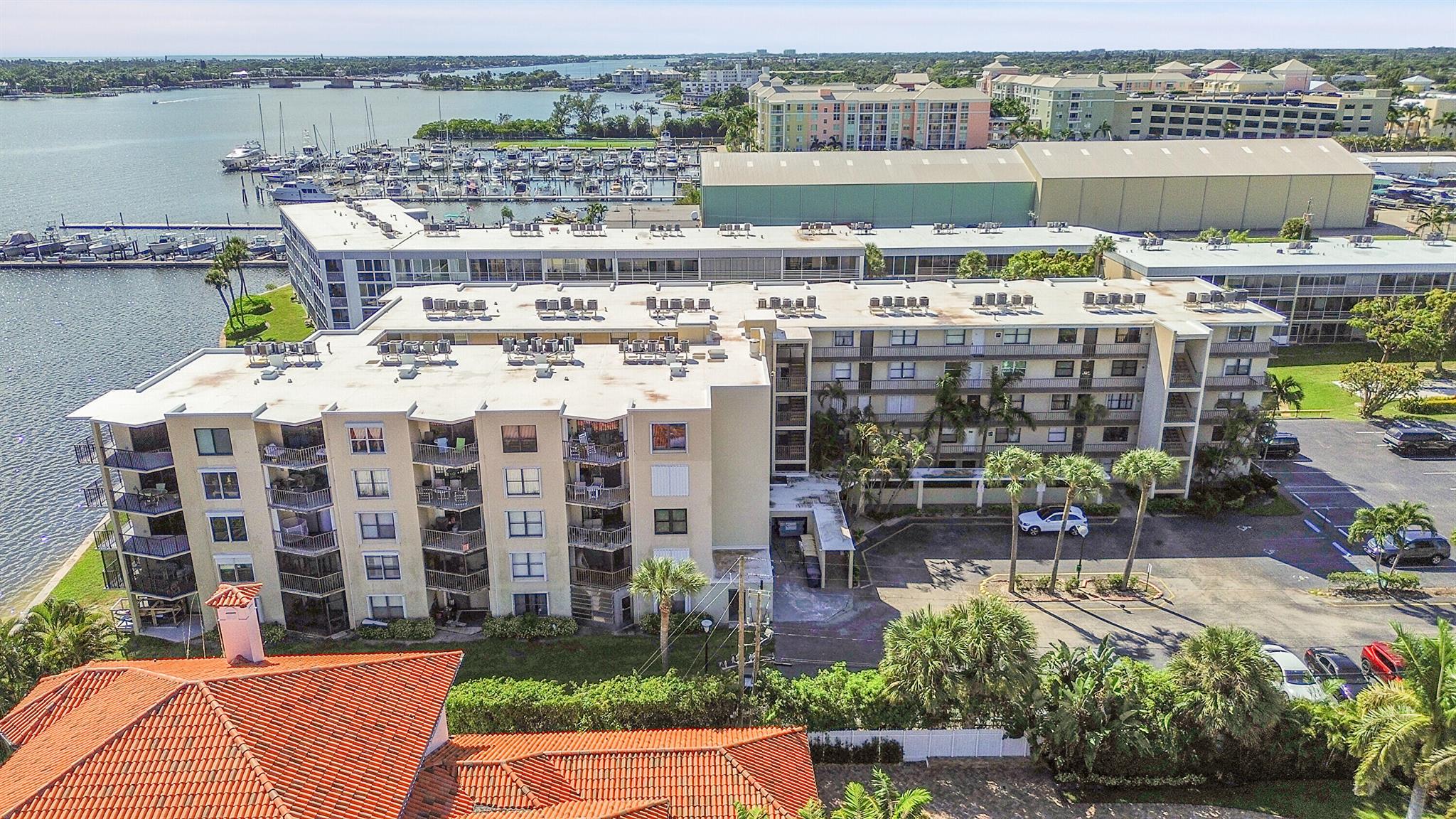 HIDDEN HARBOUR OF THE PAL - Residential