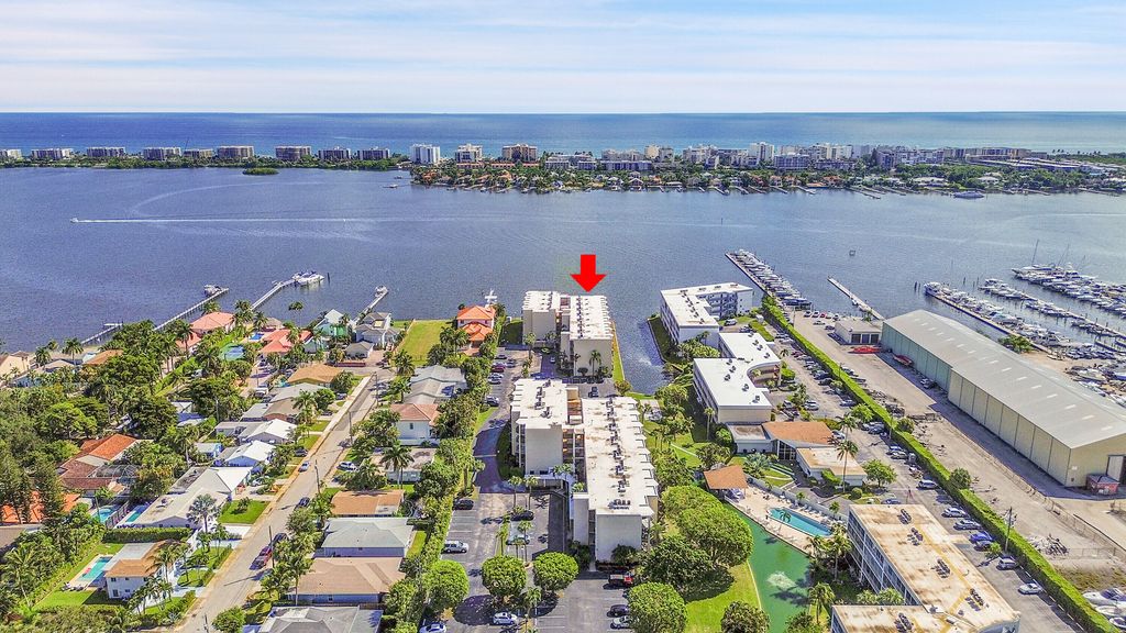 Photo of 896 N Federal Highway #431, Lantana, FL 33462 (MLS # R11135233)