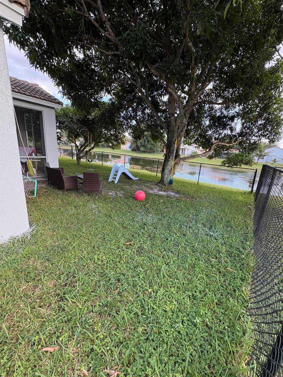 SEMINOLE ESTATES & TOWNHO - Residential