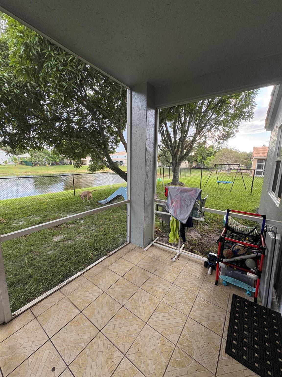 SEMINOLE ESTATES & TOWNHO - Residential