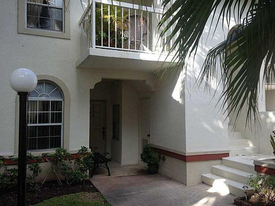 Features include neutral paint, wood/tile flooring, updated kitchen with newer appliances, maple cabinetry and bathrooms, ,fenced yard and bathrooms.