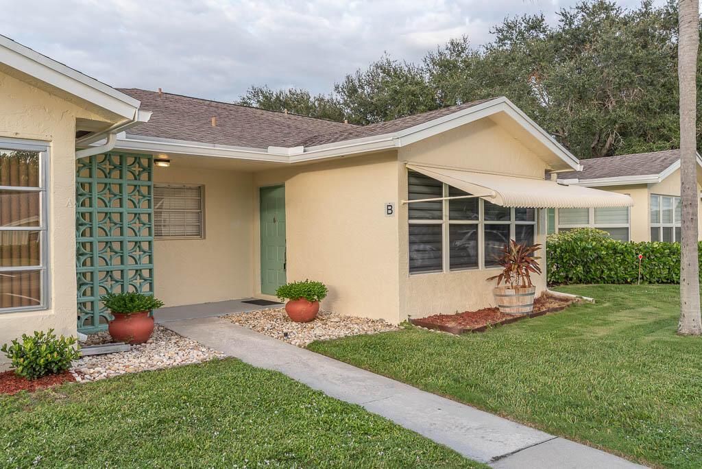 Photo of 14250 Nesting Way #B, Delray Beach, FL 33484 (MLS # R11132777)