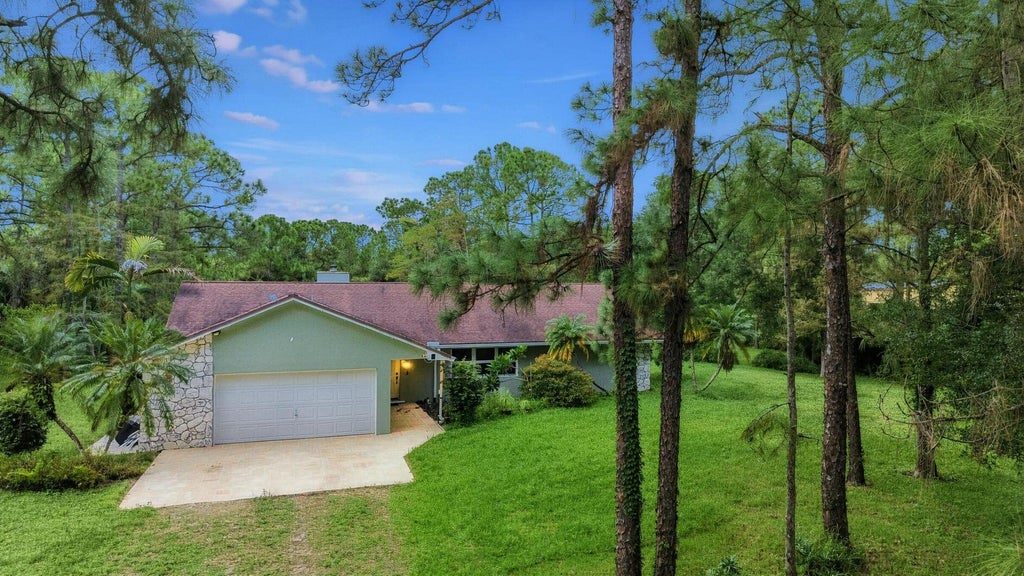 Photo of 13443 WINDOVER Way, Palm Beach Gardens, FL 33418 (MLS # B26079870)