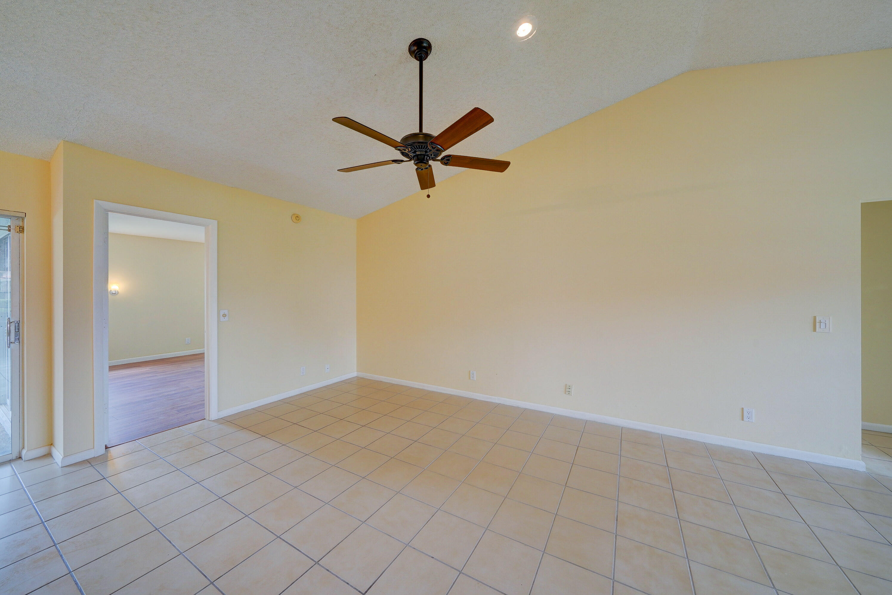 SPRINGS HAMLET VILLAS - Residential