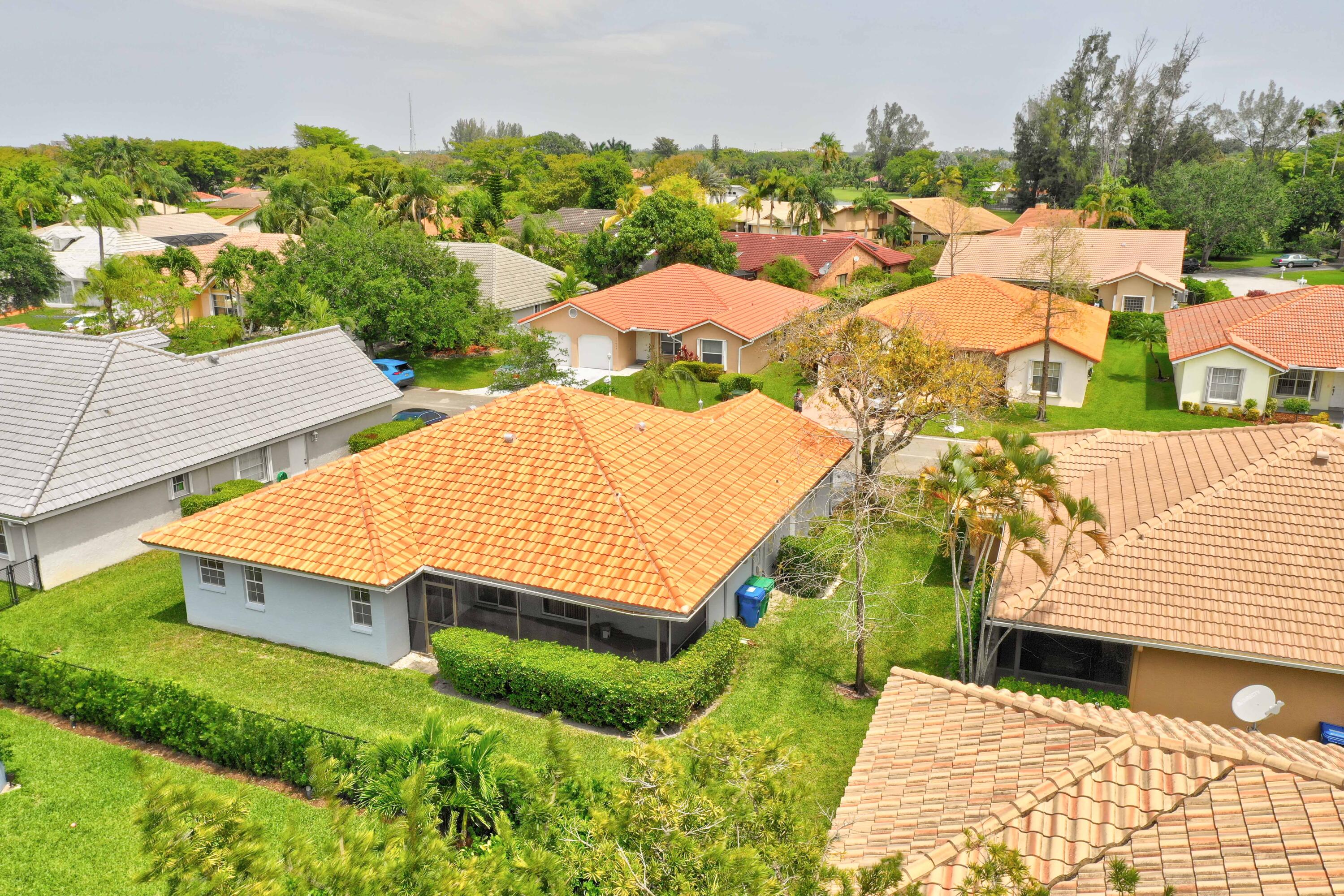 SPRINGS HAMLET VILLAS - Residential