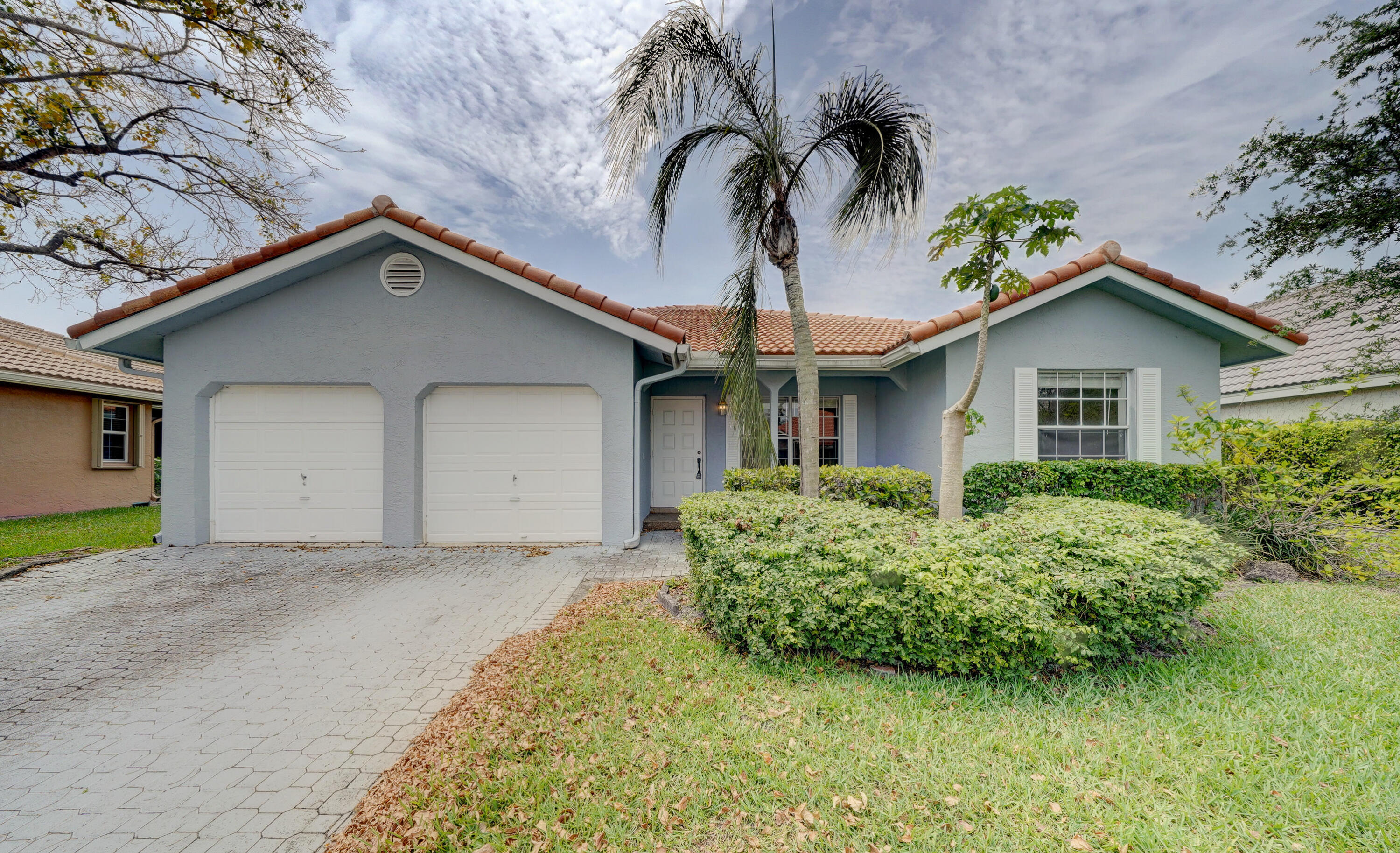 SPRINGS HAMLET VILLAS - Residential