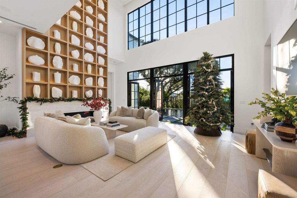 Photo of 12385 Coconut Row Road, Palm Beach Gardens, FL 33410 (MLS # R11141741)