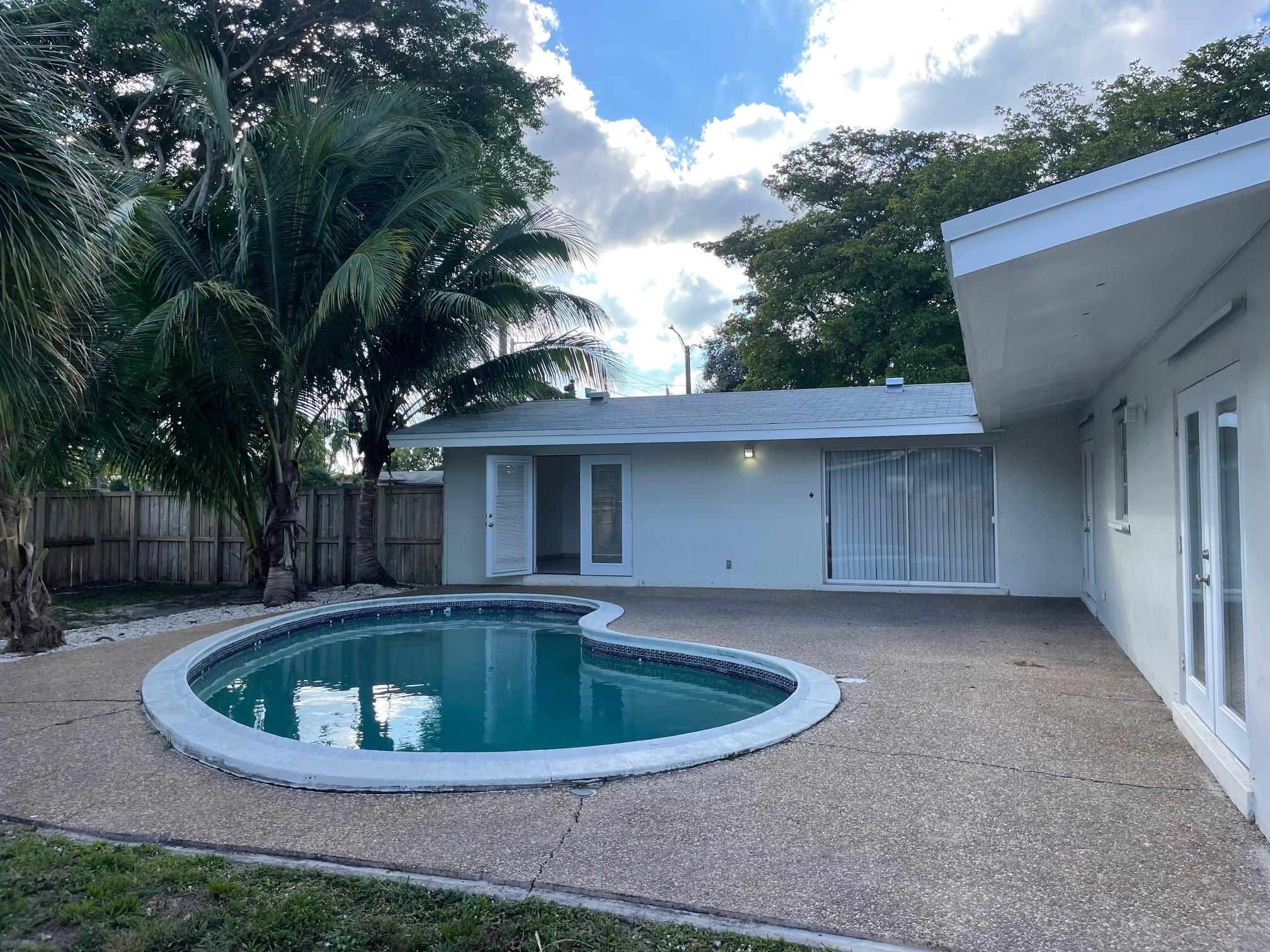 Hollywood Hills 6-22 B - Residential