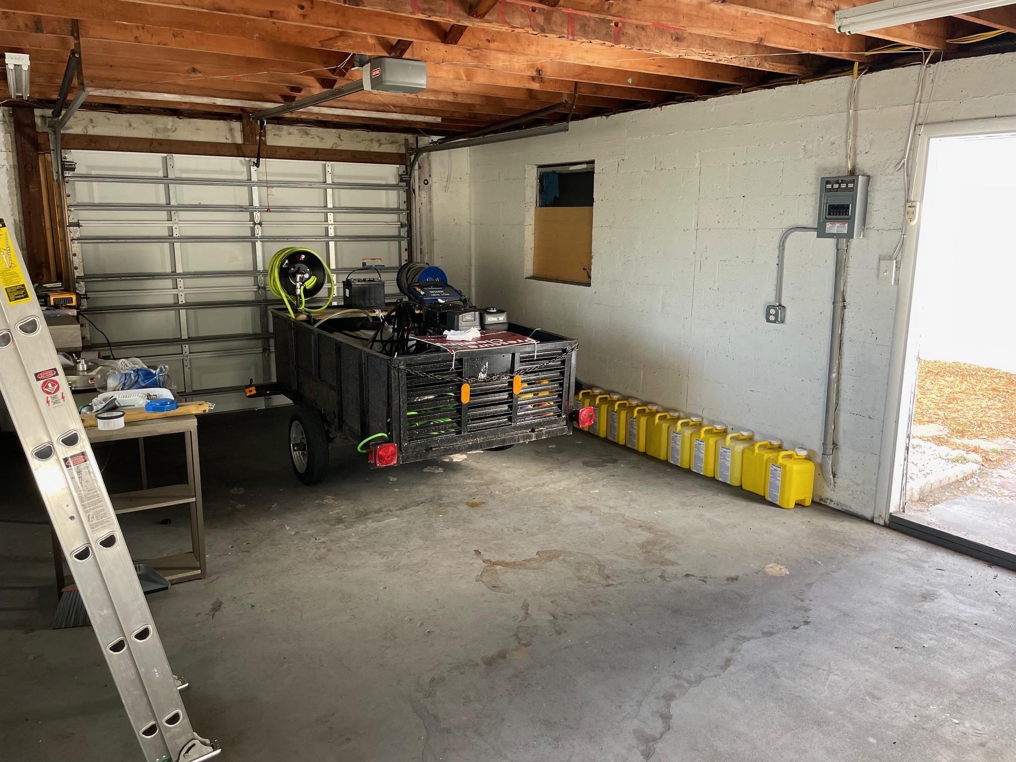 Hollywood Hills 6-22 B - Residential