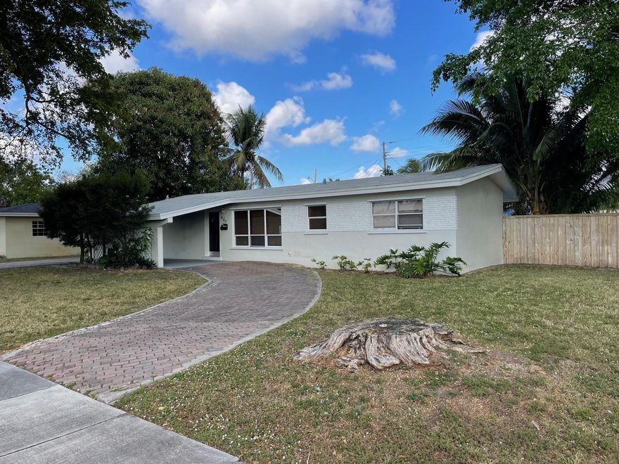 This 3 Bed 2 Bath corner lot Pool home has a large, fenced backyard with coconut and mango and avocado trees. Plenty of parking both in front and a detached garage or workshop with a rolling fence gate in the back. AC is 2021, Roof is 2021. Plenty of potential with this property in the heart of Hollywood Hills.