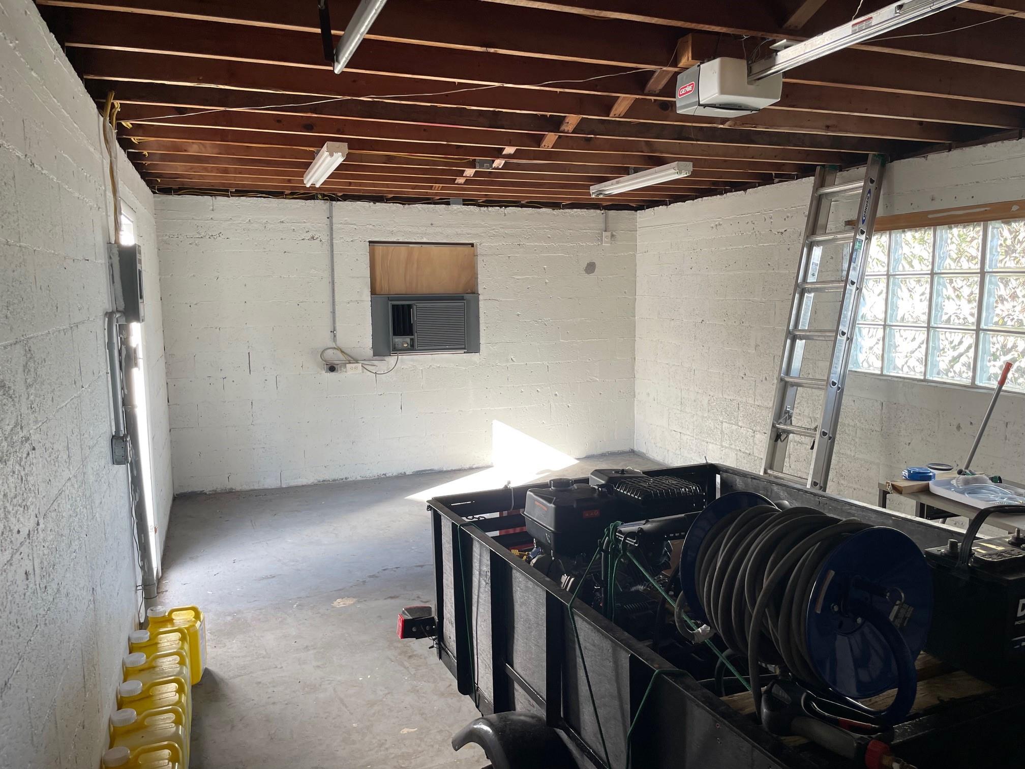 Hollywood Hills 6-22 B - Residential