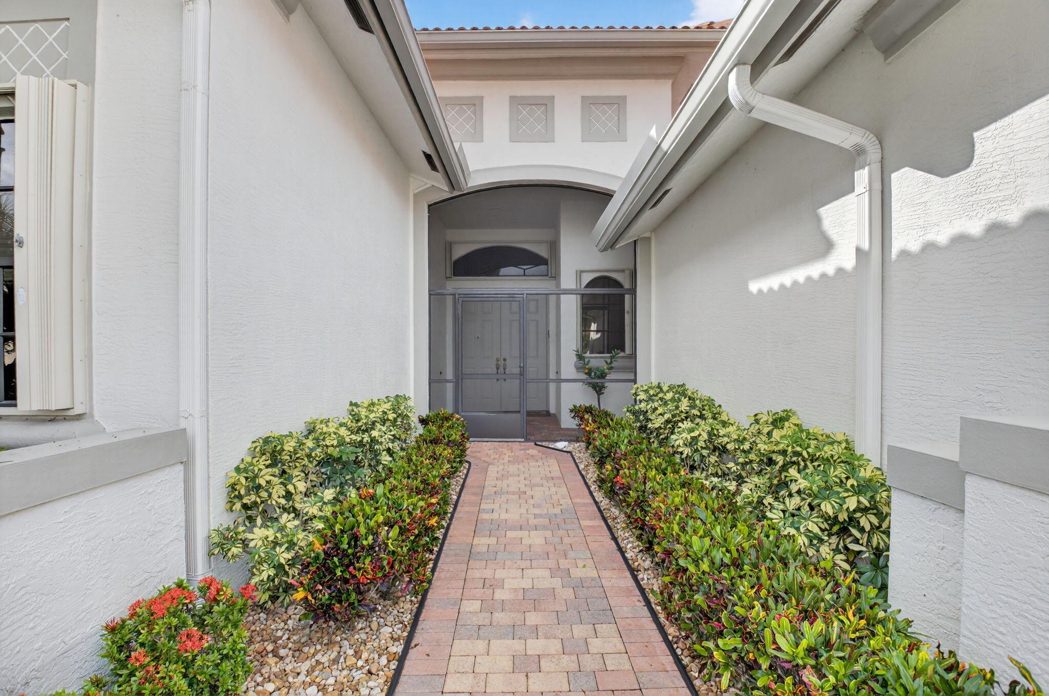 9237 Isles Cay Drive