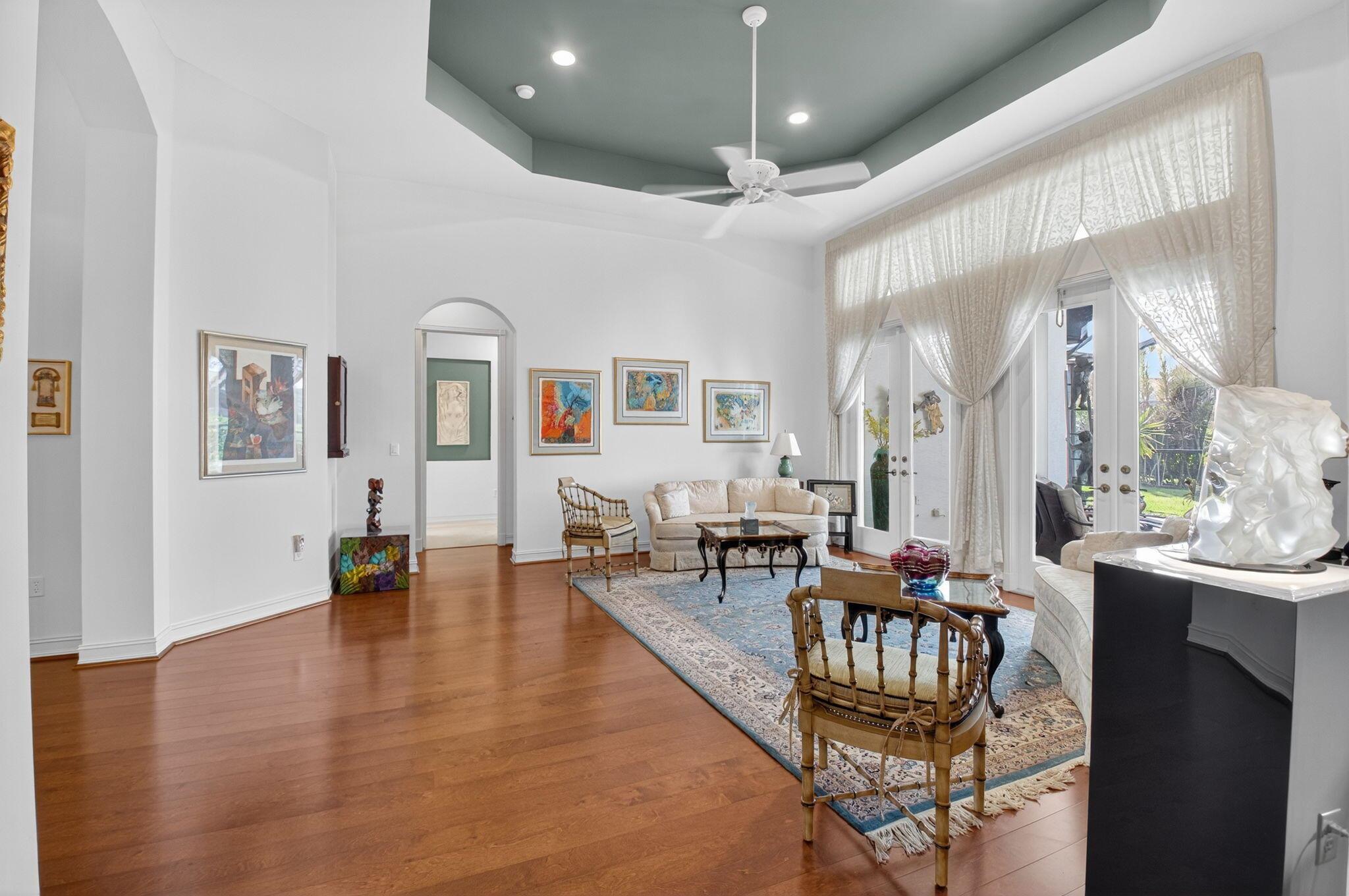 FOUR SEASONS/TIVOLI ISLES - Residential
