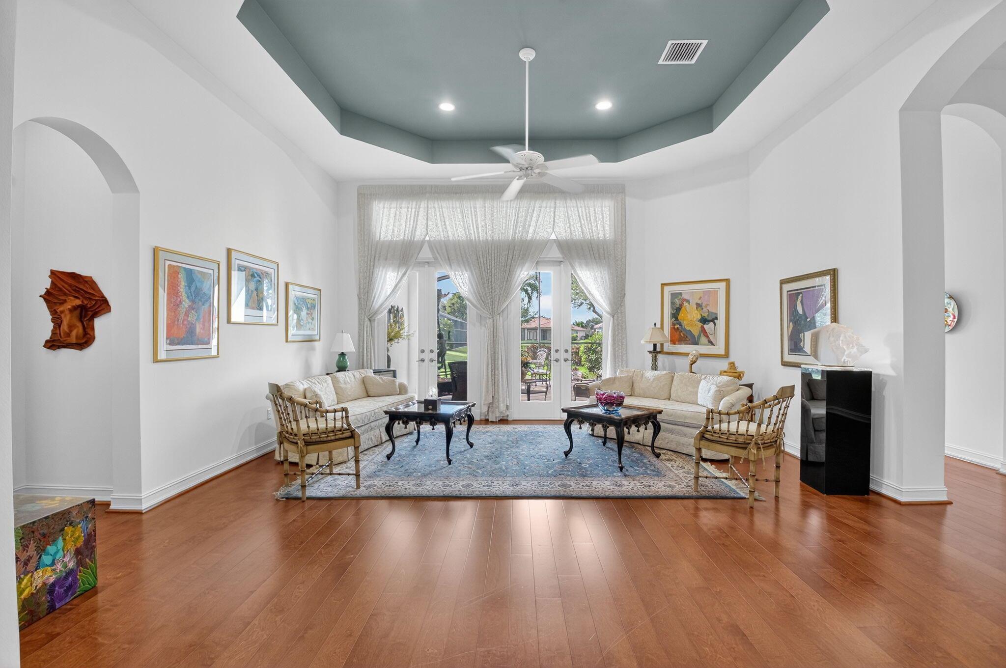 FOUR SEASONS/TIVOLI ISLES - Residential