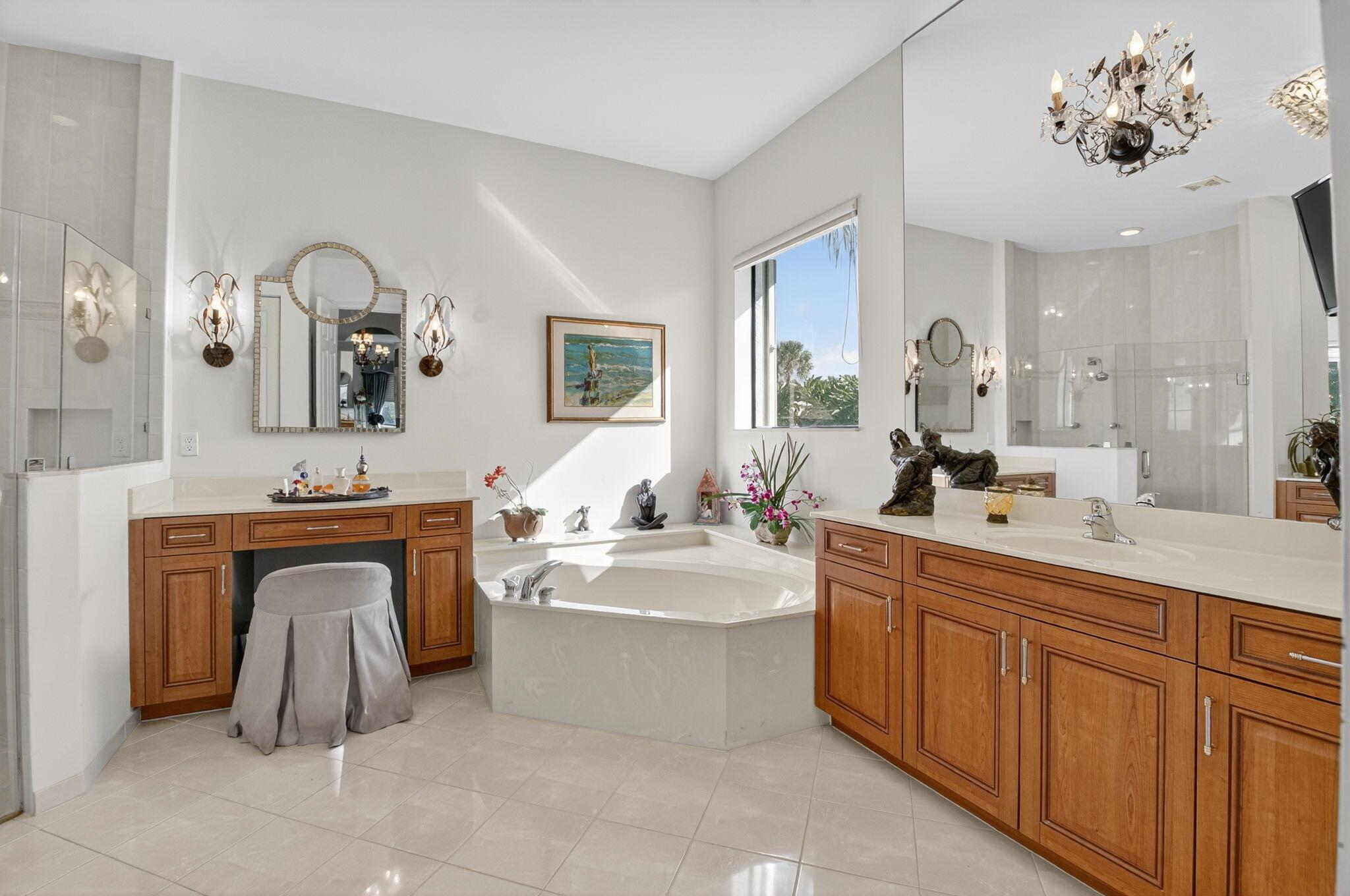 FOUR SEASONS/TIVOLI ISLES - Residential