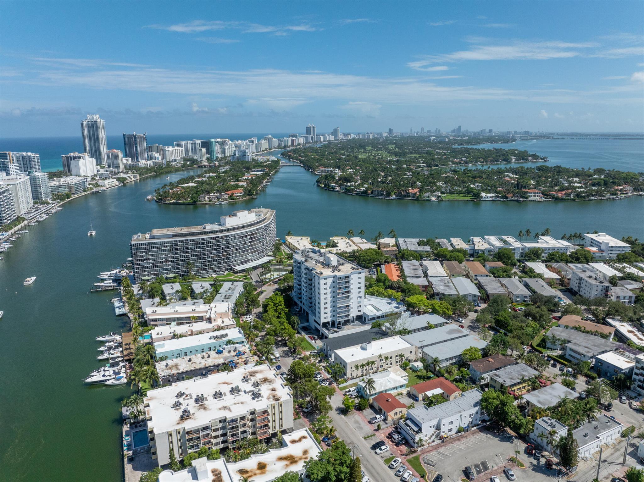 6900 Bay Drive 11i