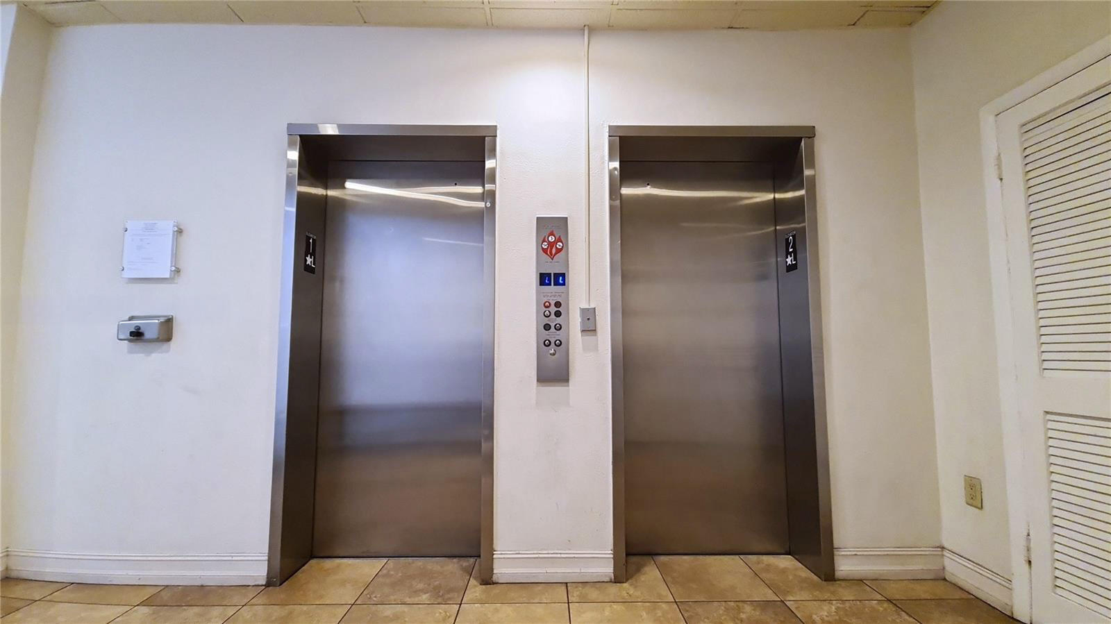 STANTON HOUSE CONDO - Residential