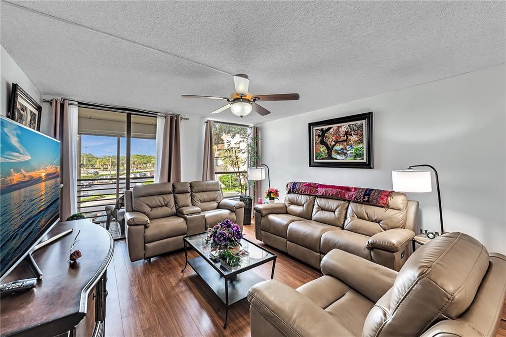 CONCORD VILLAGE 6 CONDO - Residential