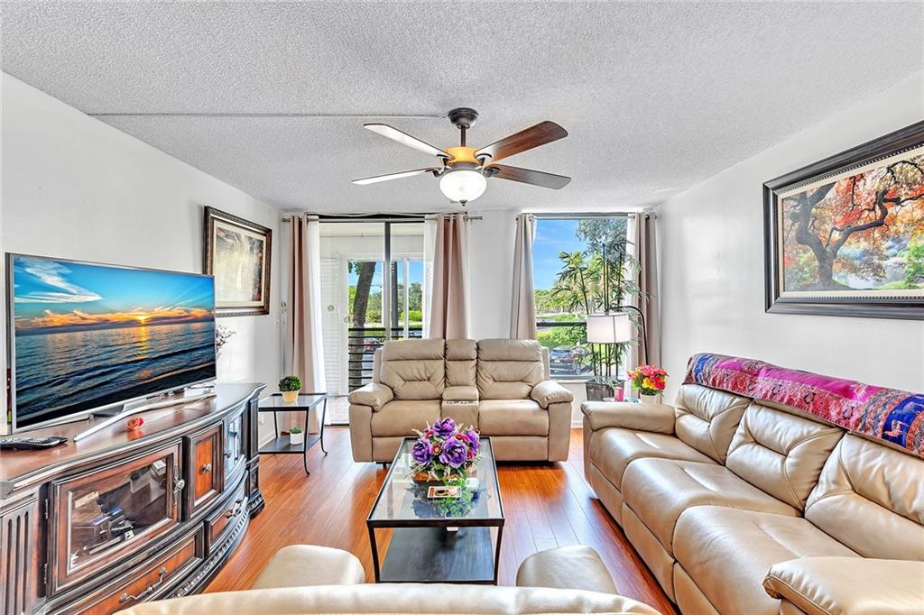 CONCORD VILLAGE 6 CONDO - Residential