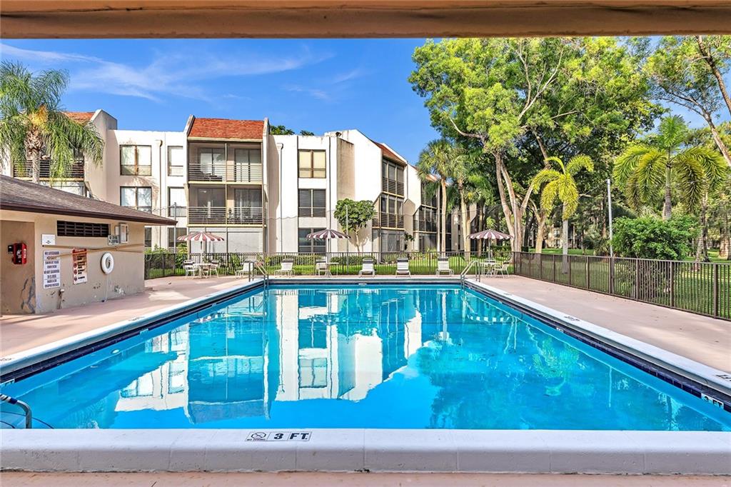 CONCORD VILLAGE 6 CONDO - Residential